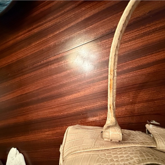 LIZ CLAIBORNE Cream Croc Embossed Faux Leather Top Handle Bag East-West - Picture 14 of 16